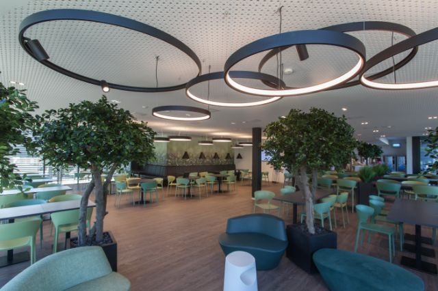 TIC_cafeteria_fru╠êh_fehraltdorf_0133