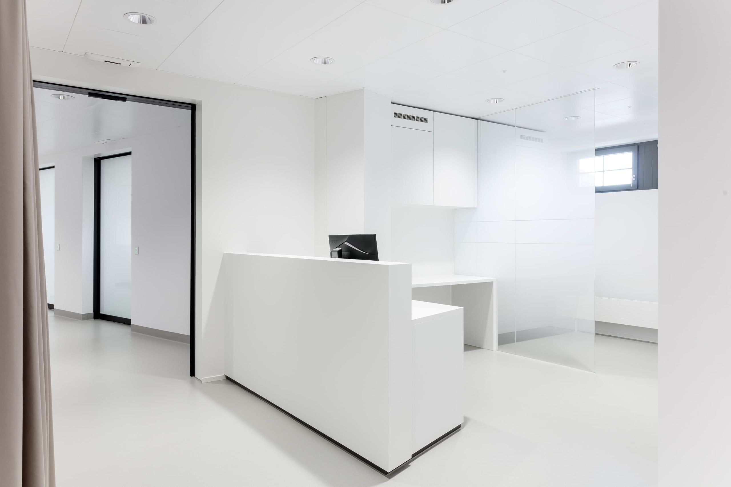 22-07 Praxisarchitekten_Skinmed_Lenzburg_Erweiterung_39_klein