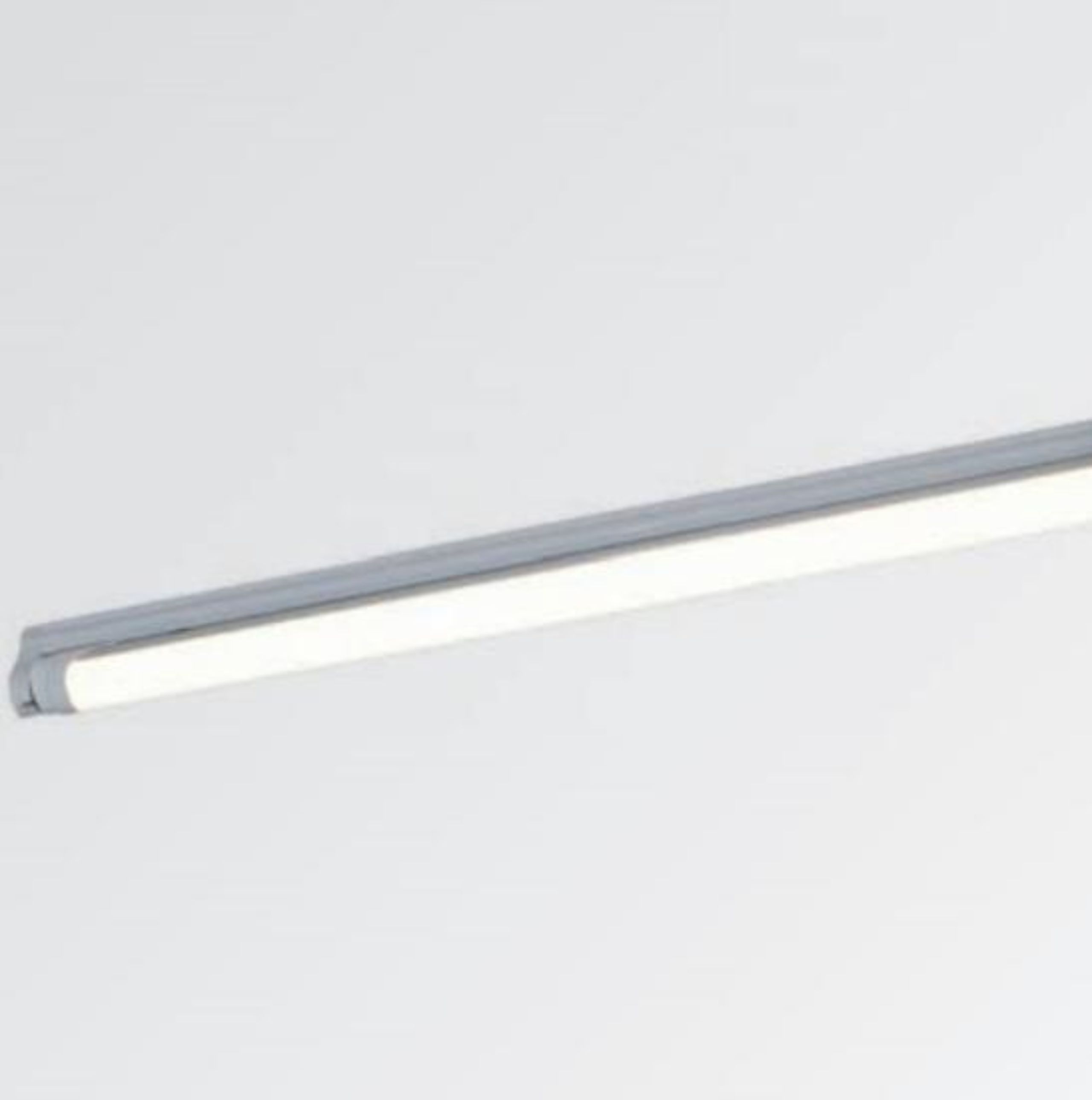 Balkenleuchte LED T8, 1500mm