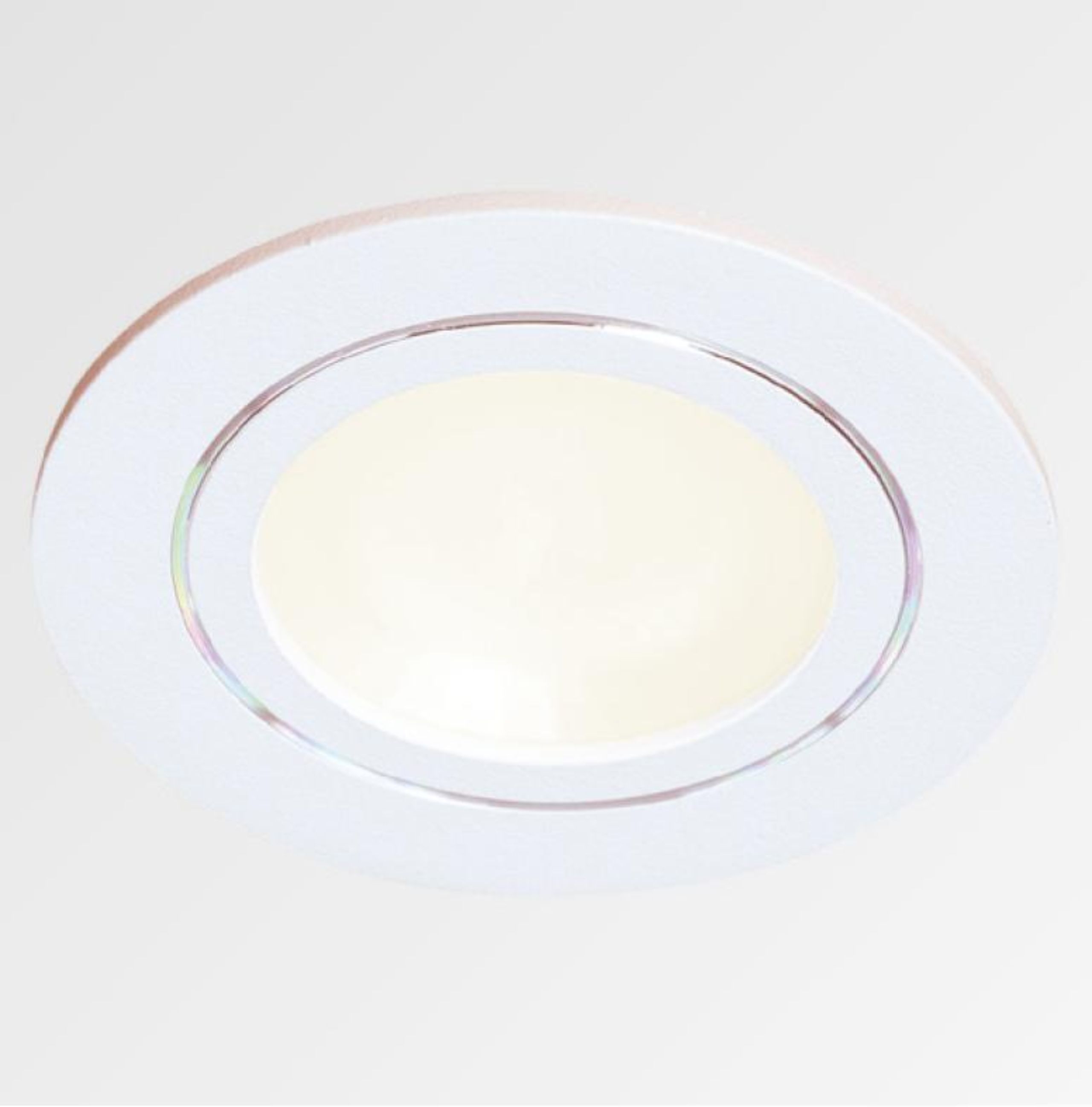 Foto OpTic M LED weiss