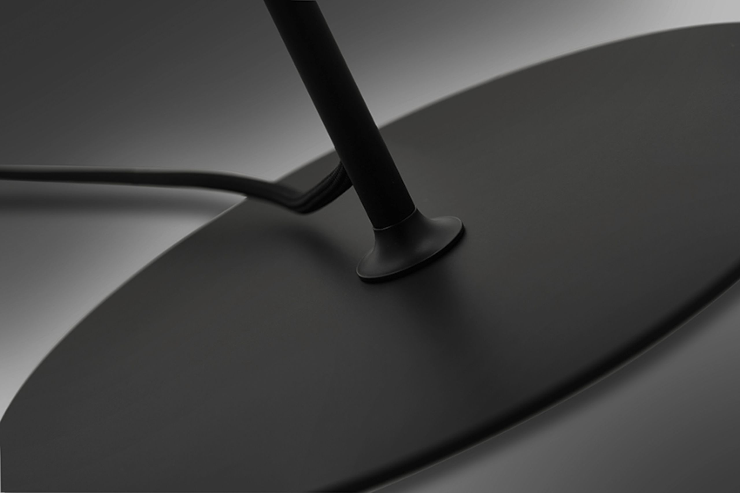 RAASCH_turn_Tischleuchte_4_detail_low
